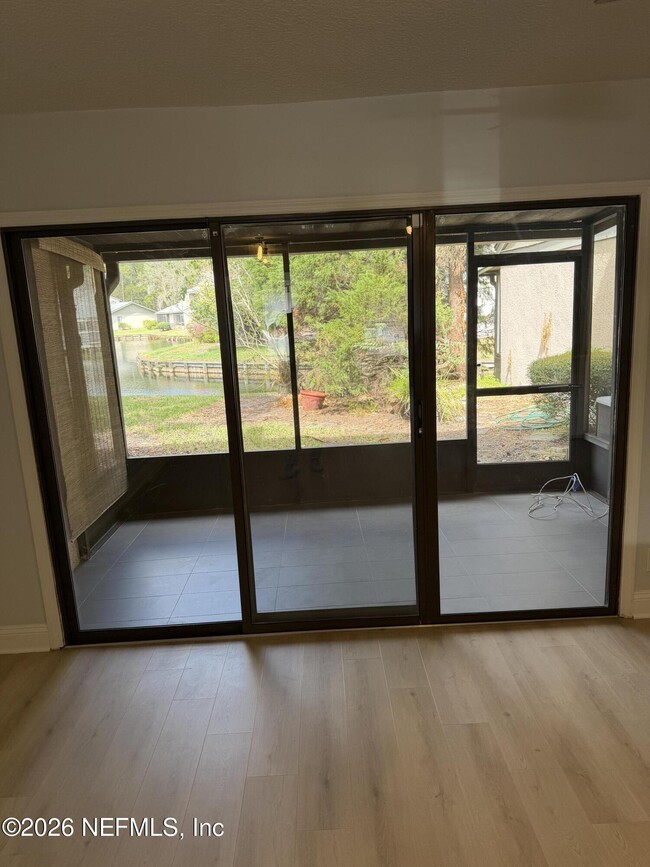 Building Photo - 7701 Baymeadows Cir W