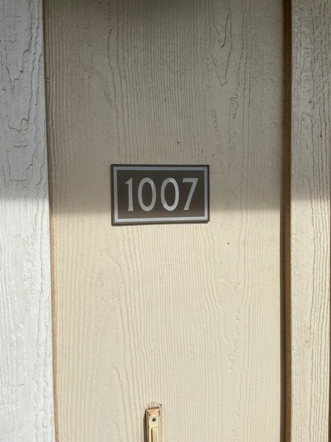 Building Photo - 801 Kakala St