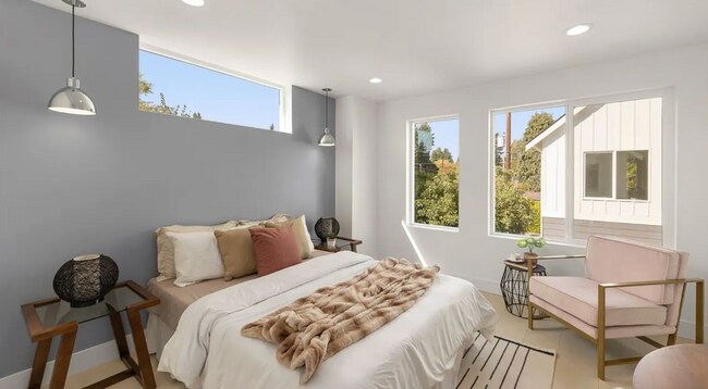 Building Photo - 911-B N 98th St