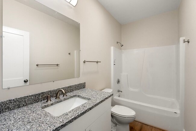 Building Photo - 242 Main St