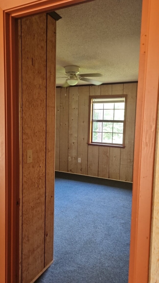 Building Photo - Oak Ridge Apartment