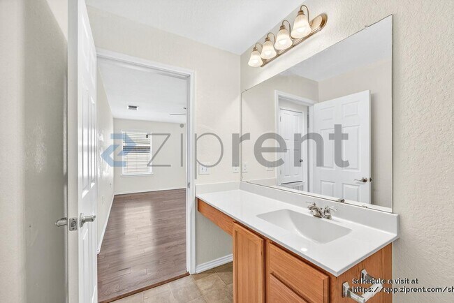 Building Photo - 7414 Bluebonnet Bay