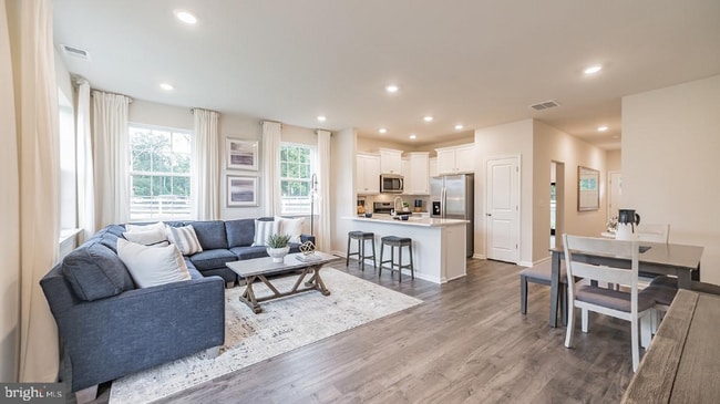 Building Photo - 35 Nelsons Wy