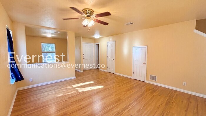 Building Photo - 3854 Cherokee Blvd
