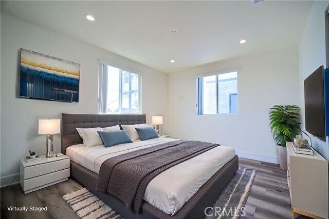 Building Photo - 1427 S New Hampshire Ave