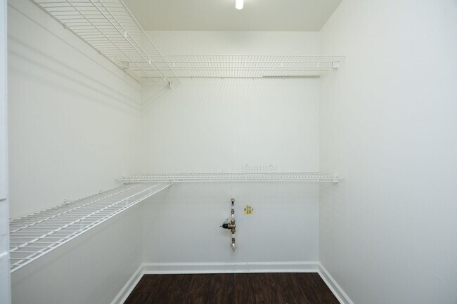 Building Photo - Now Available in Cary! Cozy 2-Bedroom Condo with Fireplace, Pool Access & Covered Porch!
