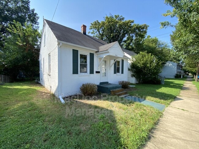 Building Photo - 604 Maury St