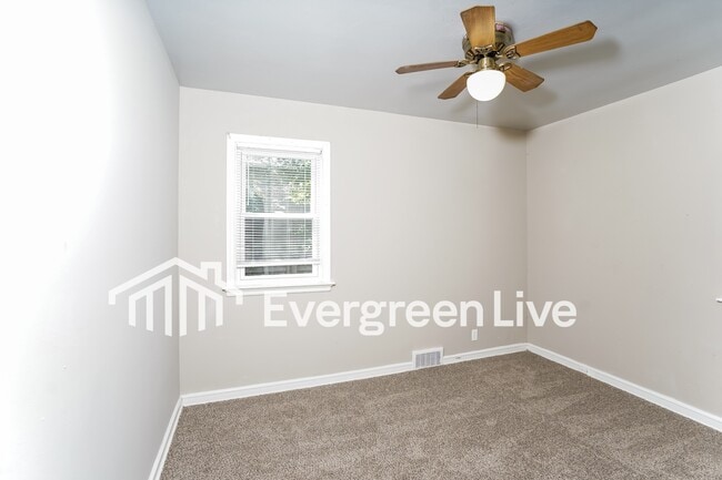 Building Photo - 5019 N 24th St