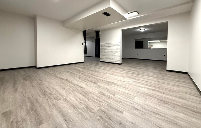 Building Photo - Beautifully Remodeled West Side Home | 3 Bedroom + Finished Basement Space