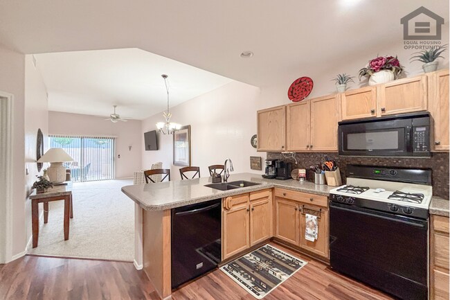 Building Photo - 205 N 74th St