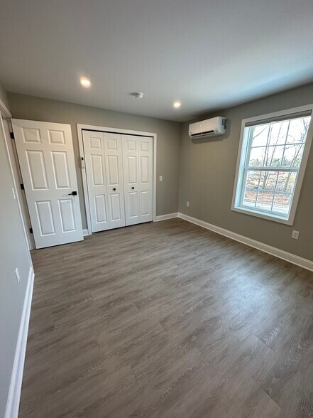 Building Photo - 4285 Hollywood Blvd