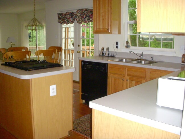 Building Photo - Greenway Farms House