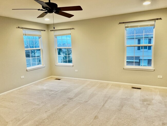 Building Photo - 2978 Henley Ln
