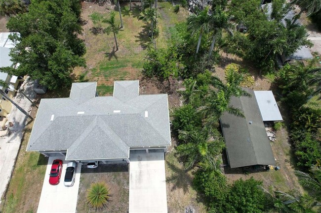 Building Photo - 25459 Shore Dr