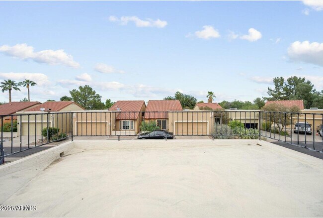 Building Photo - 2848 E Brown Rd