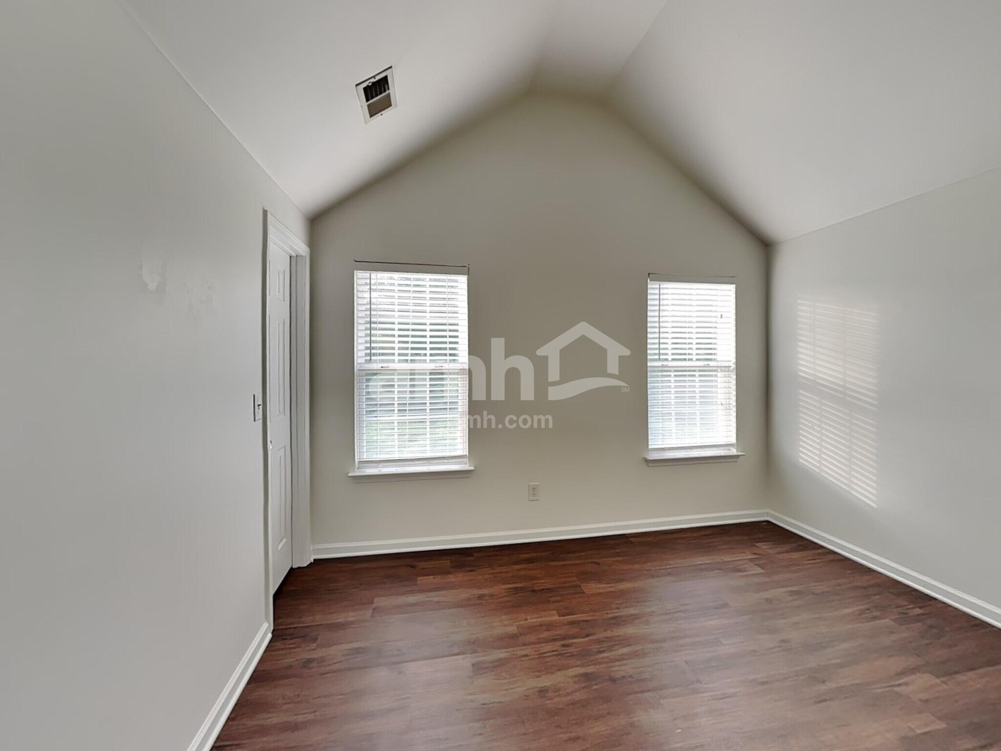 Building Photo - 7225 Hidden Creek Dr