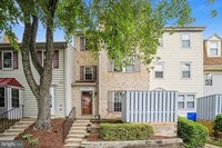 Building Photo - 2970 Schubert Dr