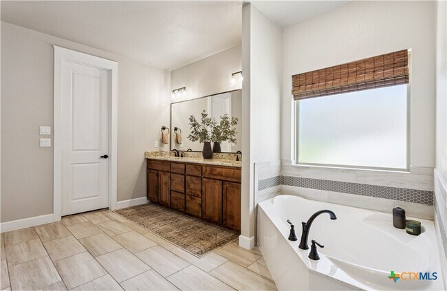Building Photo - 3015 Whitetail Trail