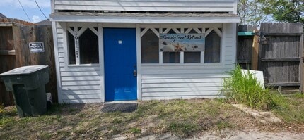 Building Photo - 1915 Avenue O 1/2