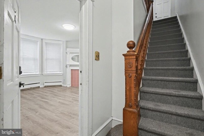 Building Photo - 1117 W Main St