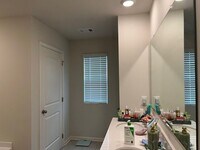 Building Photo - 2213 Blue Monarch Dr