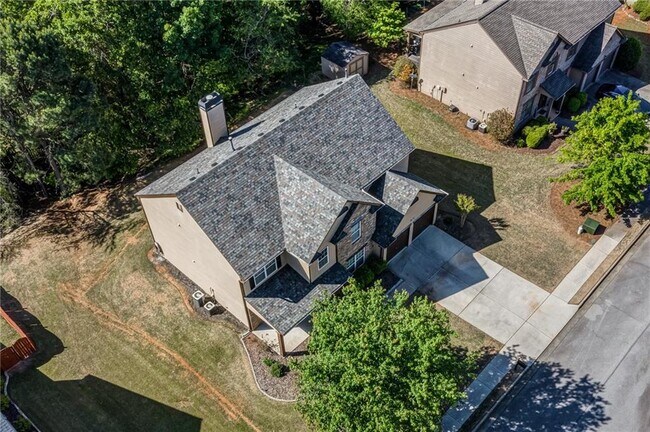 Building Photo - 853 Van Briggle Path NE