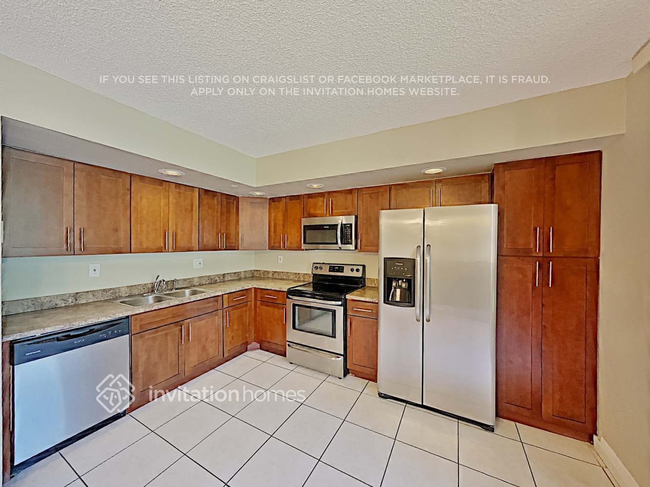 Building Photo - 8650 SW 133rd Avenue Rd