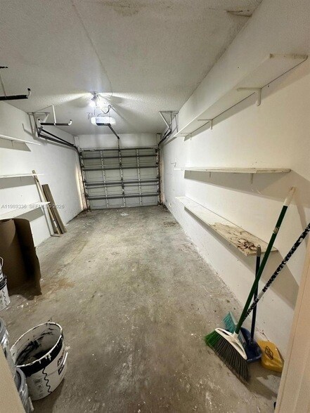 Building Photo - 9102 SW 113th Pl Cir E