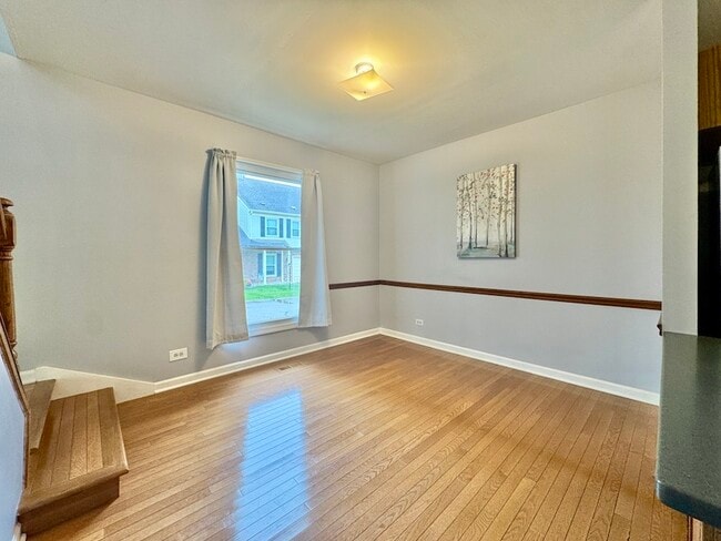 Building Photo - 2760 College Hill Cir
