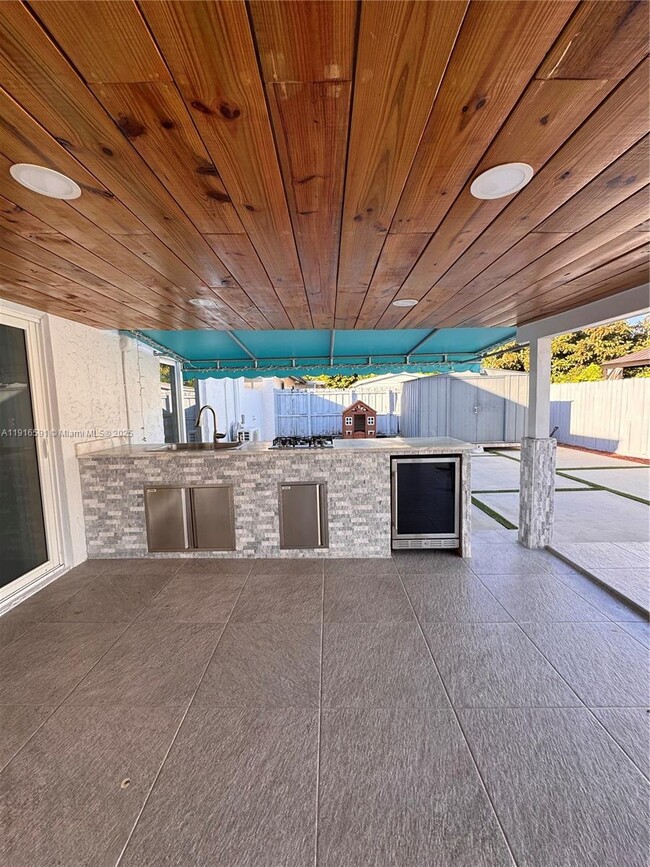 Building Photo - 20521 SW 125th Ave