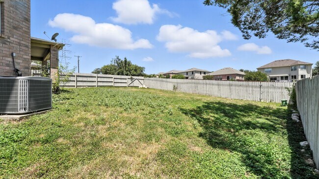 Building Photo - 4527 Summer Fall