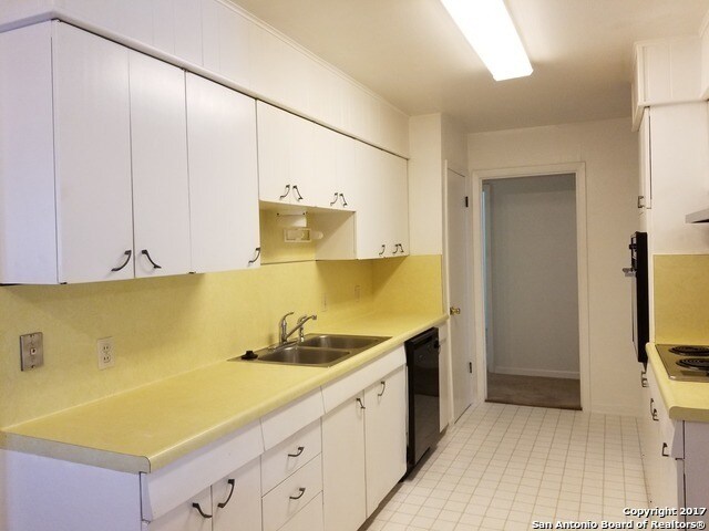 Building Photo - 214 Beechwood Ave