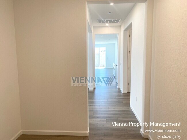 Building Photo - 1072 Solace River Wy