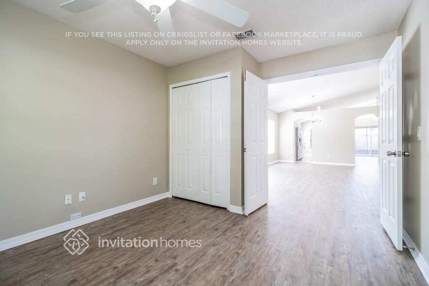 Building Photo - 4000 Shawn Cir