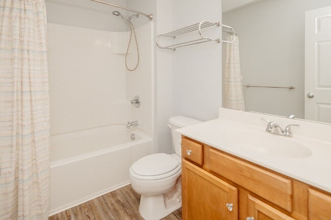 Building Photo - Charming 3-Bedroom Goose Creek Home with Attached Garage