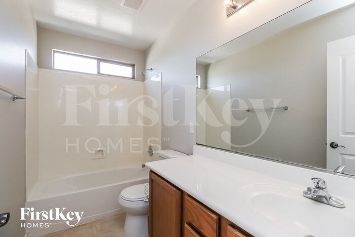 Building Photo - 39405 N Marla Cir