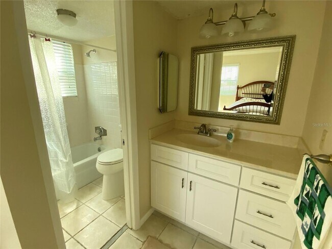 Building Photo - 1500 Gay Rd