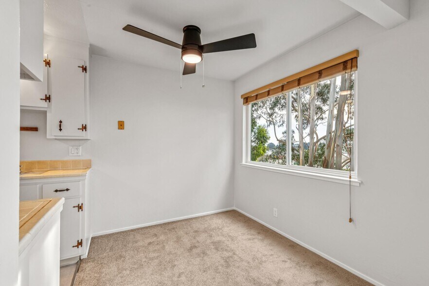 Building Photo - 2073 Key Blvd