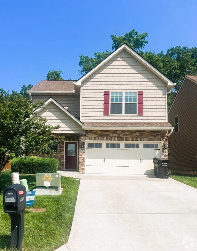 Building Photo - Highly desirable 4bd/2.5 bath in Brandywin...