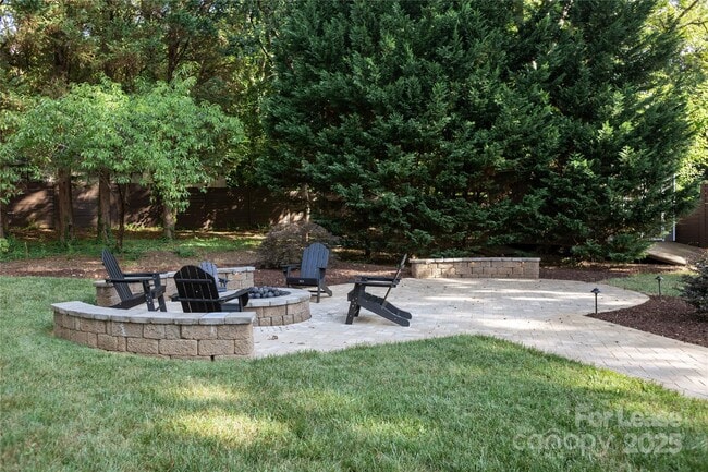 Building Photo - 311 S Academy St