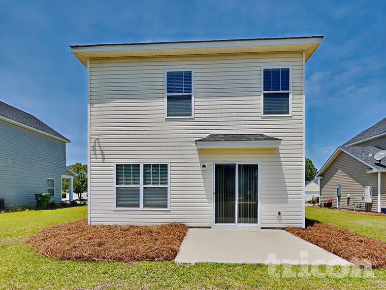 Building Photo - 422 Providence Plantation Cir