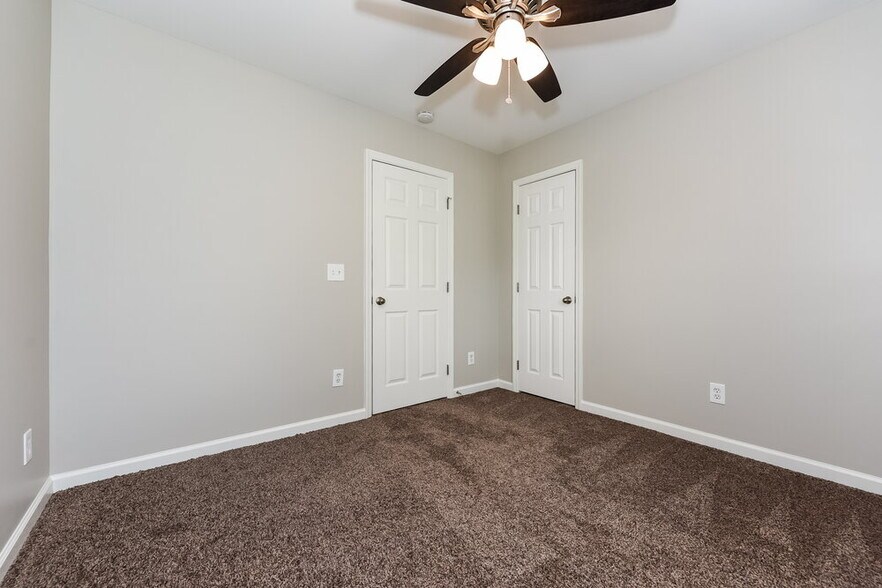 Building Photo - 2838 Candlewicke Dr