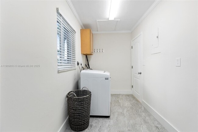 Building Photo - 418 SE 3rd Terrace