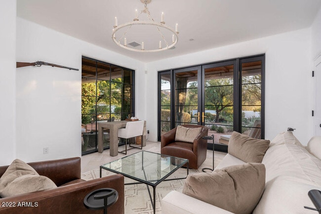 Building Photo - 6723 N Desert Fairways Dr