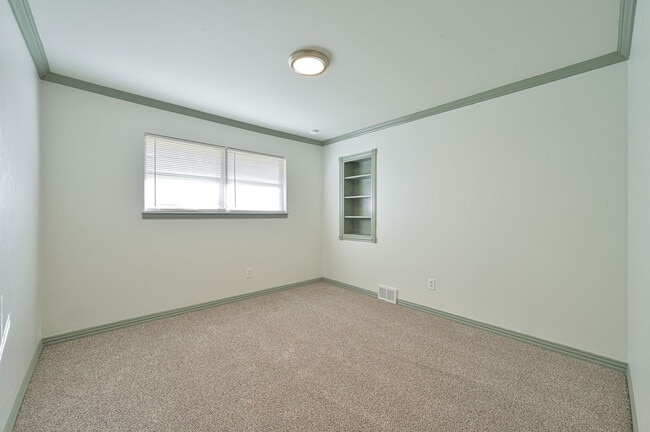 Building Photo - 3116 NW 63rd St