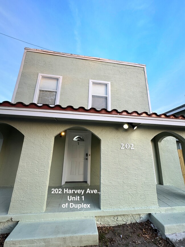 Building Photo - 202-1