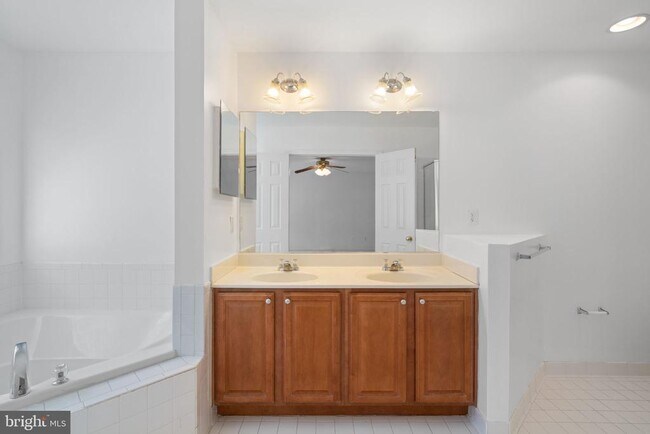 Building Photo - 9023 Brewer Creek Pl