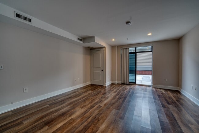 Building Photo - 1040 John F. Kennedy Blvd