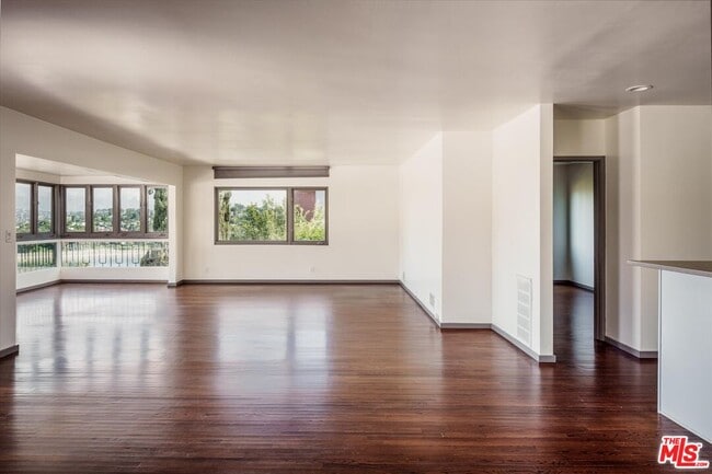 Building Photo - 2051 Kenilworth Ave