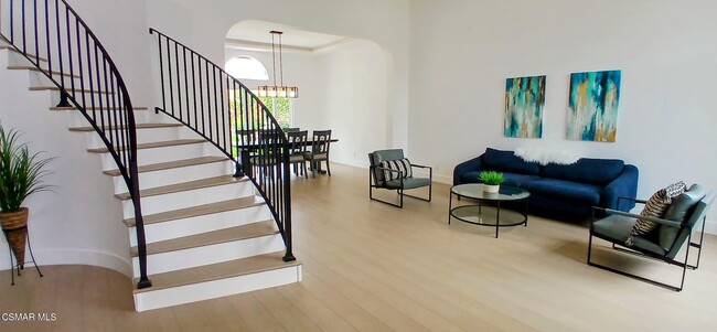 Building Photo - 748 Azure Hills Dr